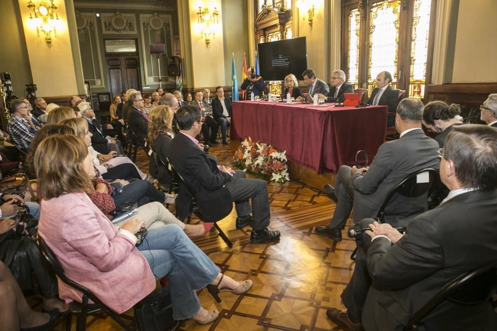 Conferencia de Elisabetta Catelani en la Junta General del Principado