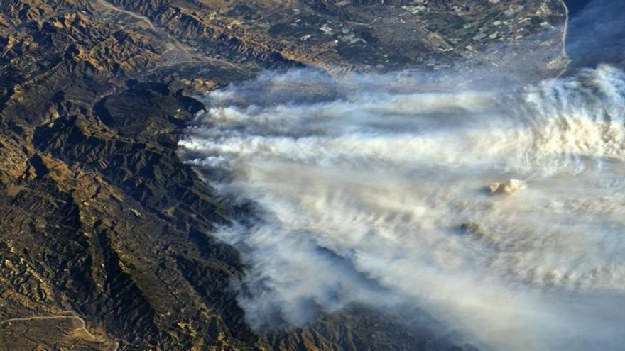 Así se ven los incendios de California desde la Estación Espacial Internacional