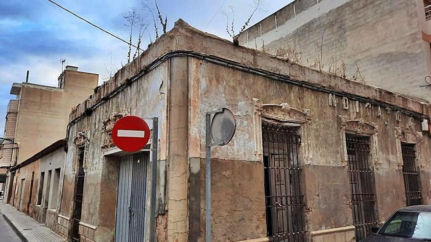 El edificio del Sindicato de Rafal pasa al patrimonio municipal tras su cesión