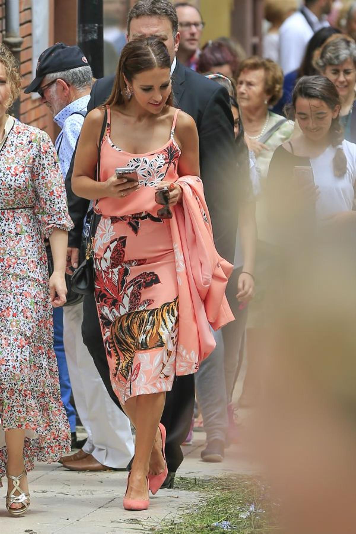 Paula Echevarría por las calles de Candás