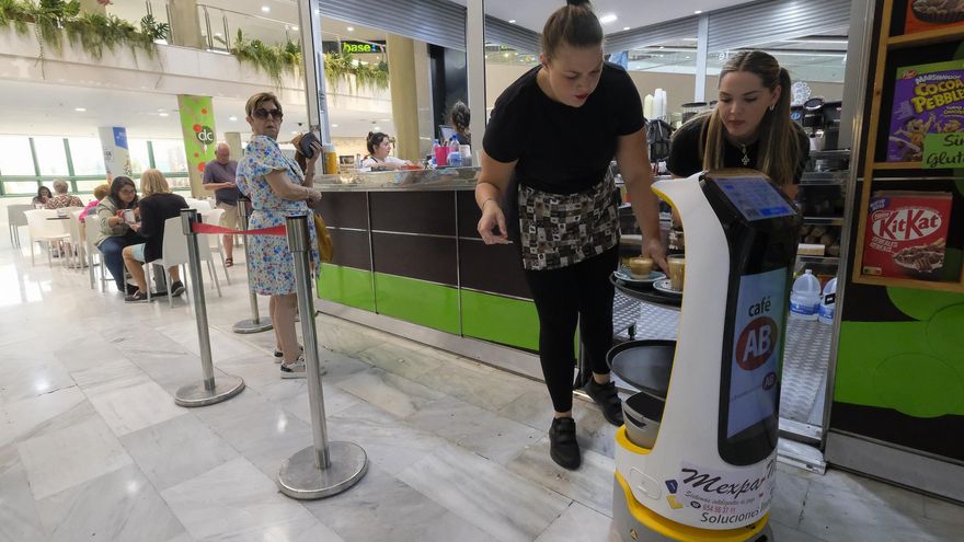 Canarias alcanza el mayor número de jóvenes con empleo en una década