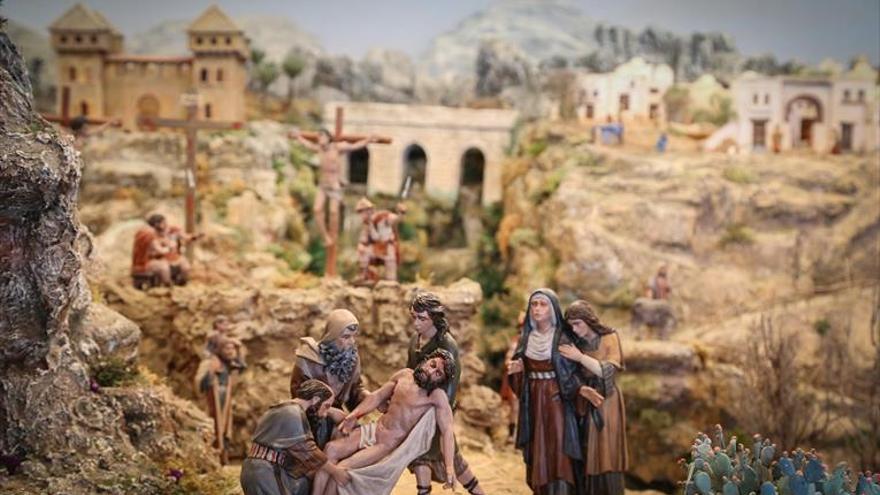 Último día para ver los dioramas y fotografías de la Semana Santa