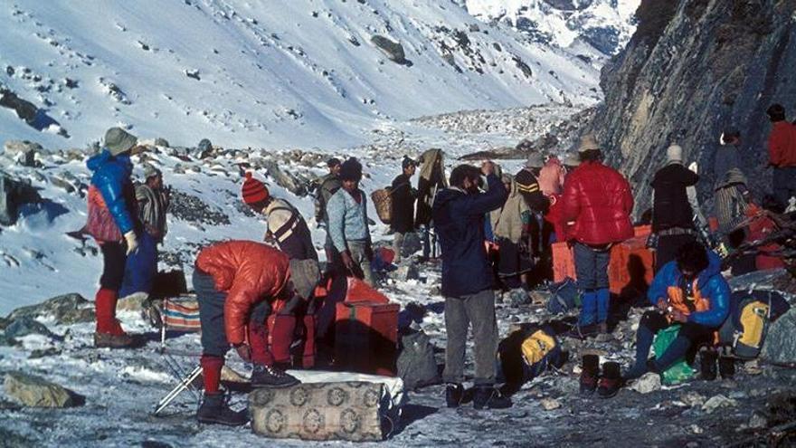 Els expedicionaris duien 6.000 quilos de material - Arxiu particular