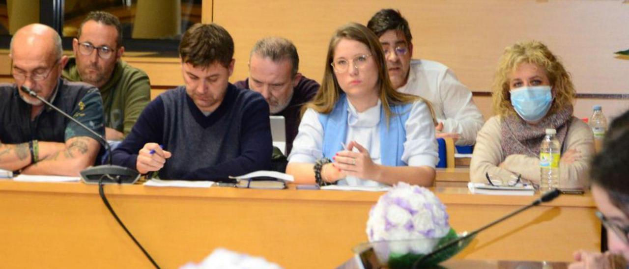 Los ediles de PP y PSOE, en la sesión plenaria.