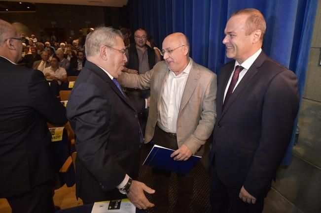 Presentación del libro sobre el entrenador de ...