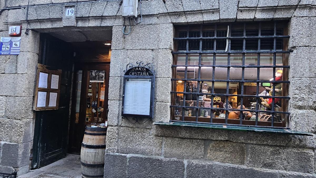 Taberna María Castaña, na Raíña.
