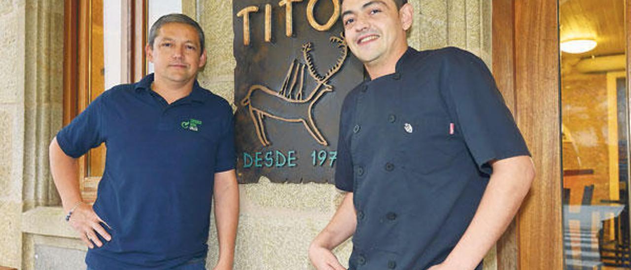 Los hermanos Caeiro, Javier (iz.) y Jorge (d.), herederos de una sabia y larga tradición culinaria.