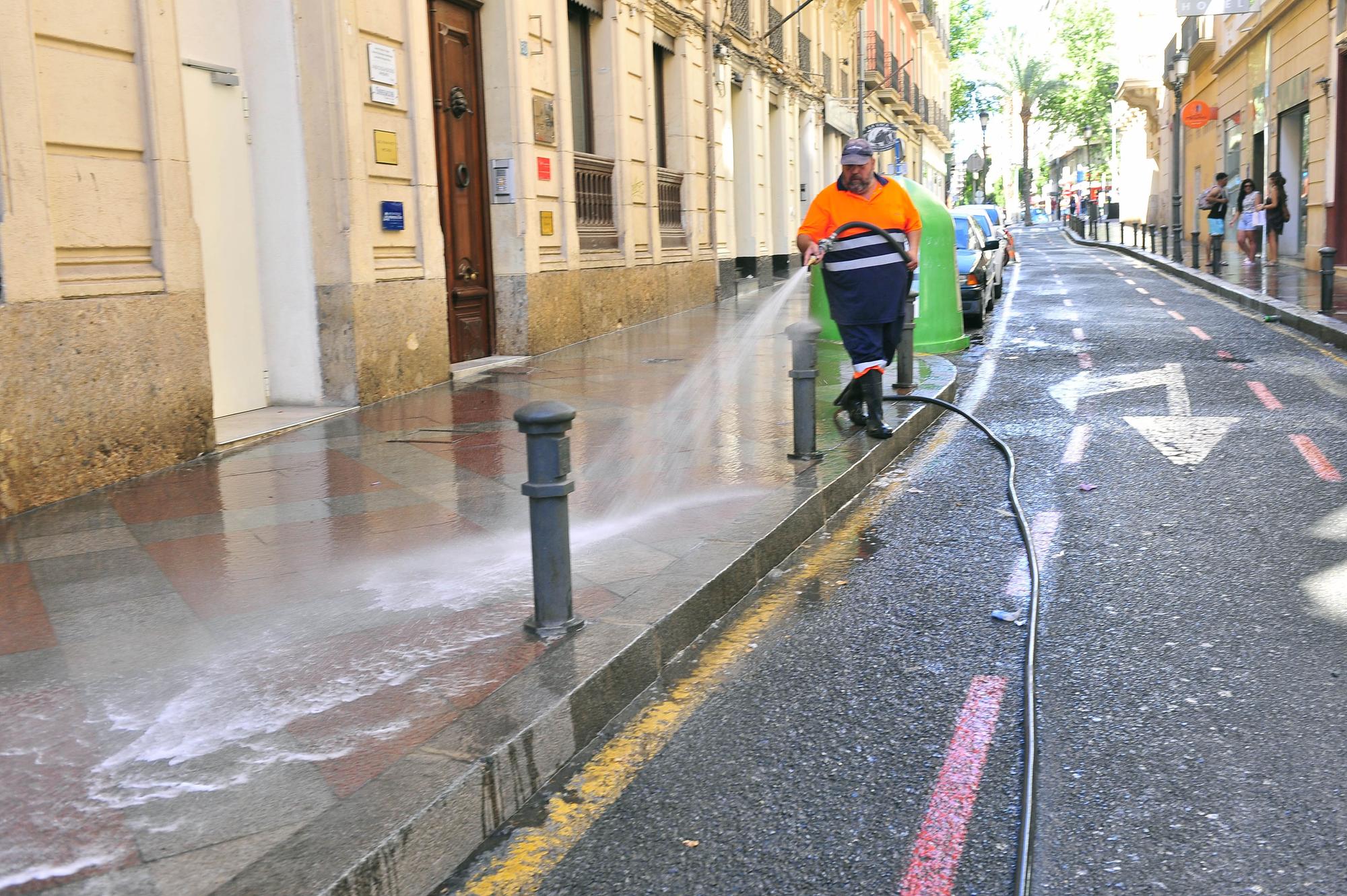 Hogueras, el día después, recogida de racós y barracas