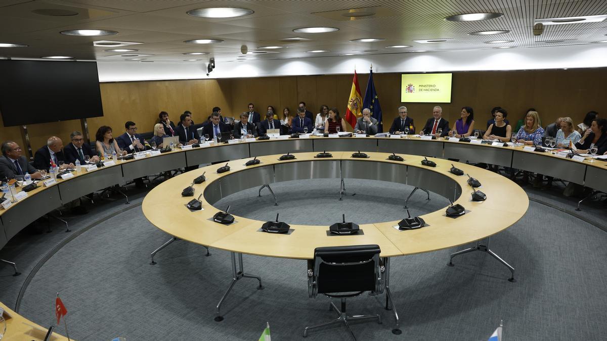 Una reunión del Consejo de PolíticaFiscal y Financiara