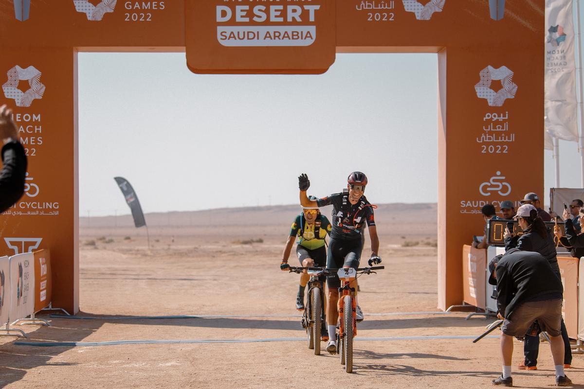 David Valero vuela en el viento