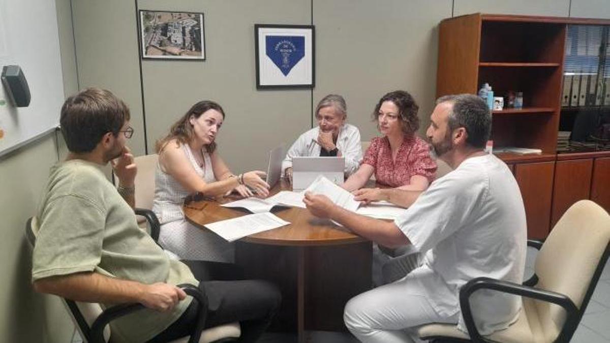 Reunión del grupo de trabajo para la acreditación del hospital de Barbastro como hospital universitario.