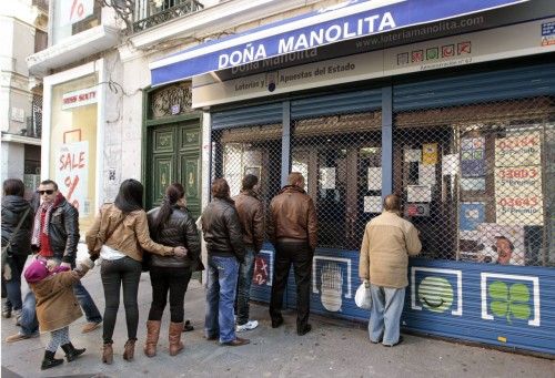 SEGUNDO PREMIO EN LA ADMINISTRACIÓN DOÑA MANOLITA EN  MADRID