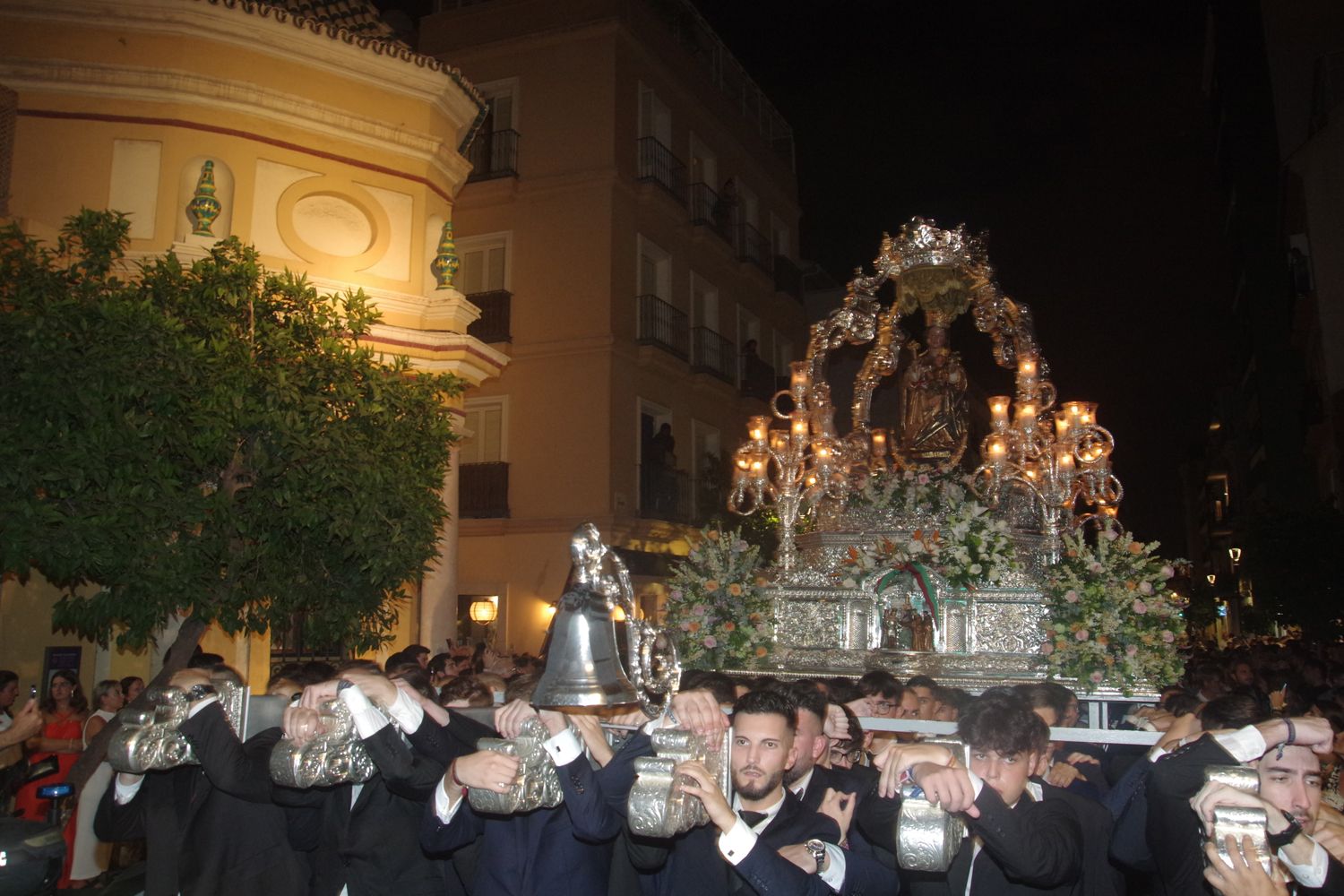 La procesión de la Virgen de la Victoria 2023, en imágenes