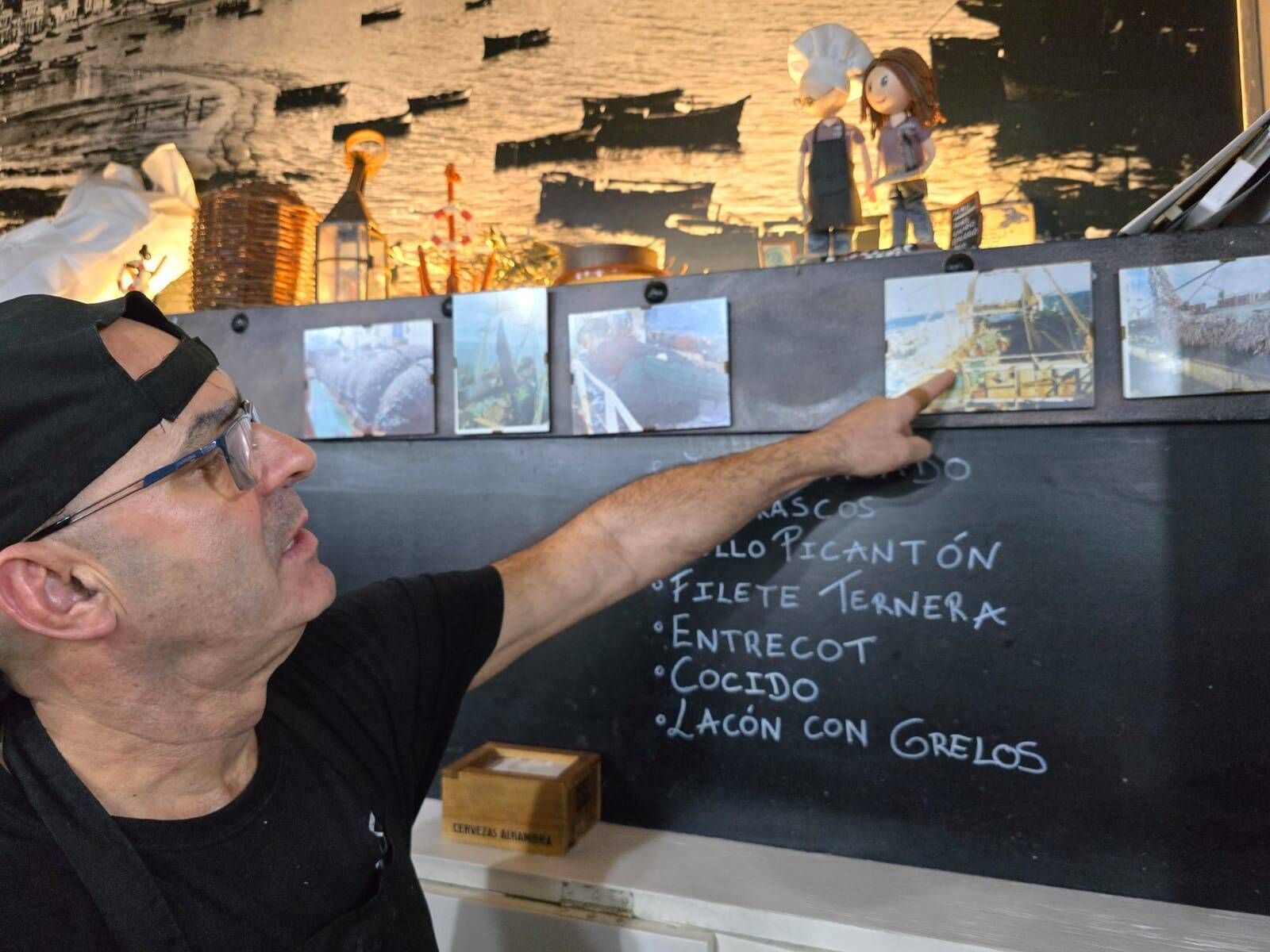 La taberna O Pelao de Cangas echa el cierre