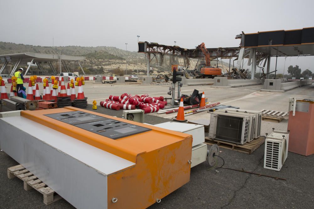 El ministerio derriba las infraestructuras en el vial entre Alicante y València