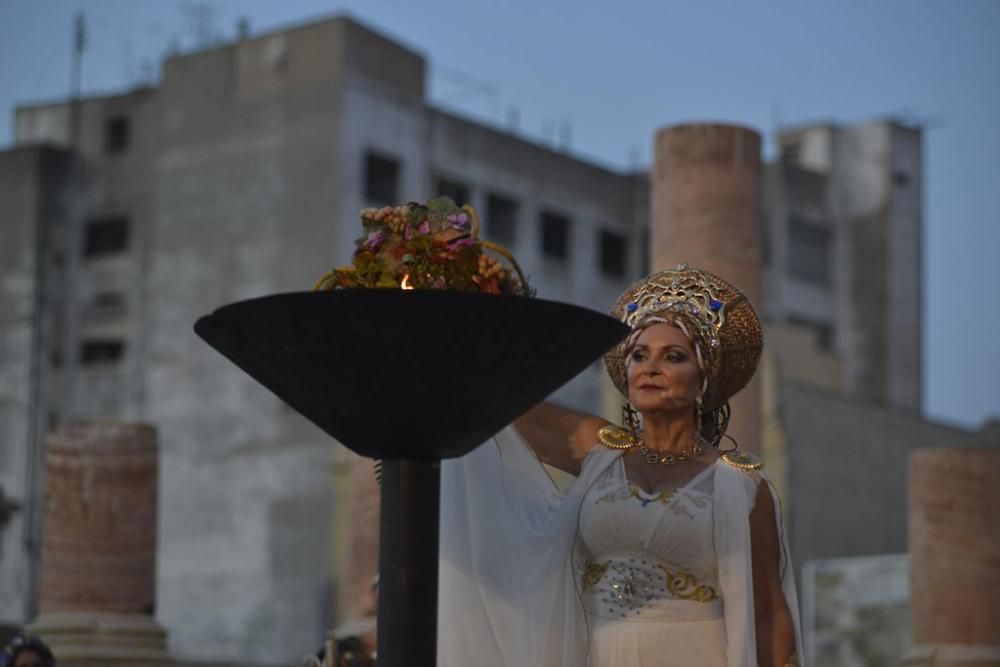 Encendido del Fuego Sagrado y pregón de la alcaldesa de Cartagena