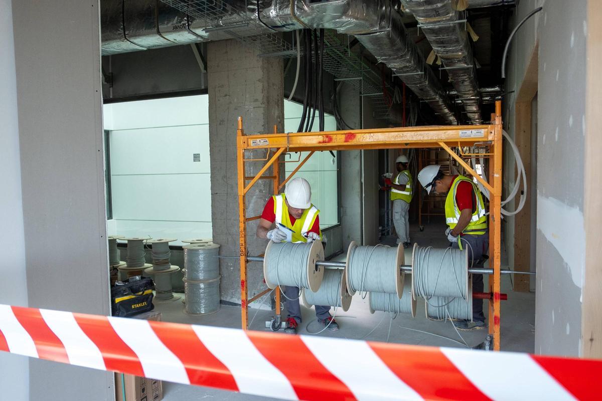Las fotos del nuevo Hospital de Son Dureta: Visita al futuro centro sanitario de Mallorca en la última fase de su construcción Las fotos del nuevo Hospital de Son Dureta: Visita al futuro centro sanitario de Mallorca en la última fase de su construcción
