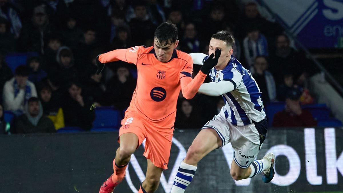 FC Barcelona | Pendientes del tobillo de Pedri