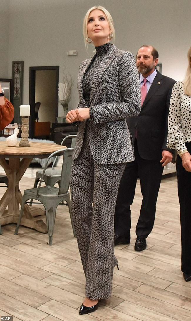 Ivanka Trump total look Tommy Hilfiger
