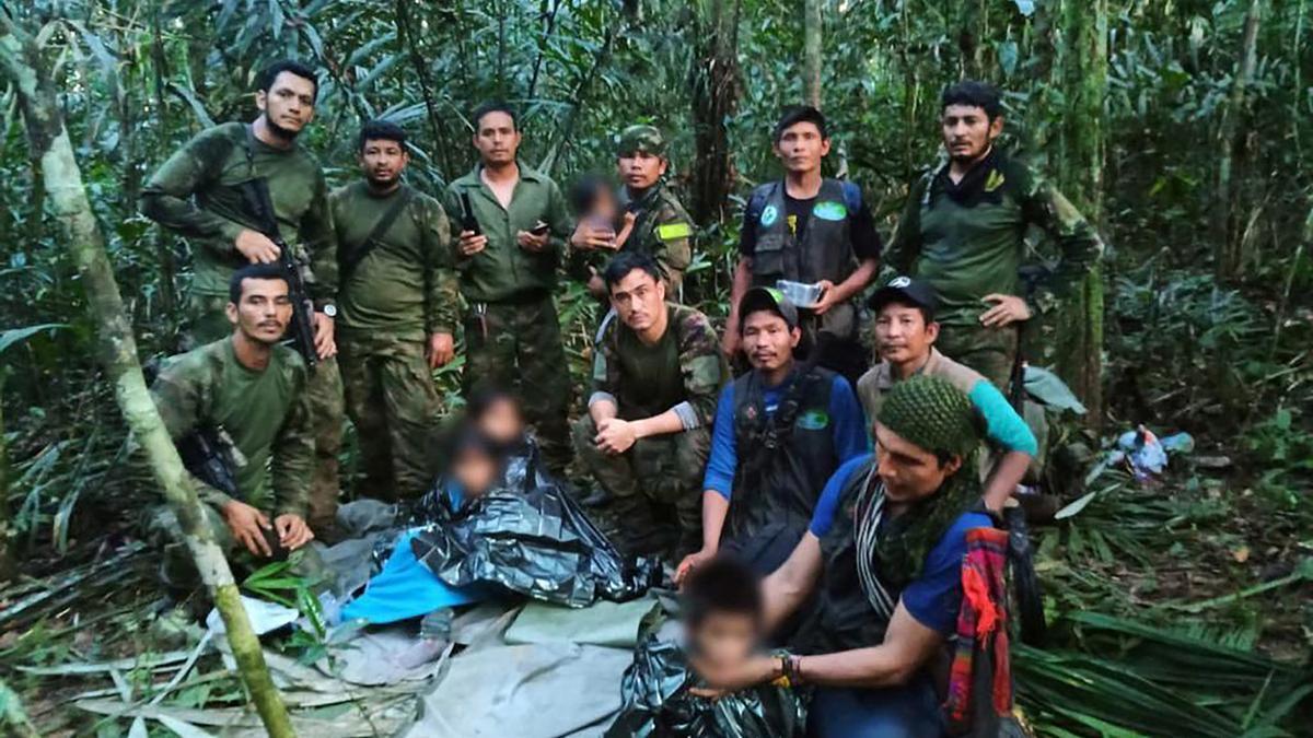 Los cuatro niños que estaban perdidos desde el pasado 1 de mayo en las selvas del sur de Colombia.