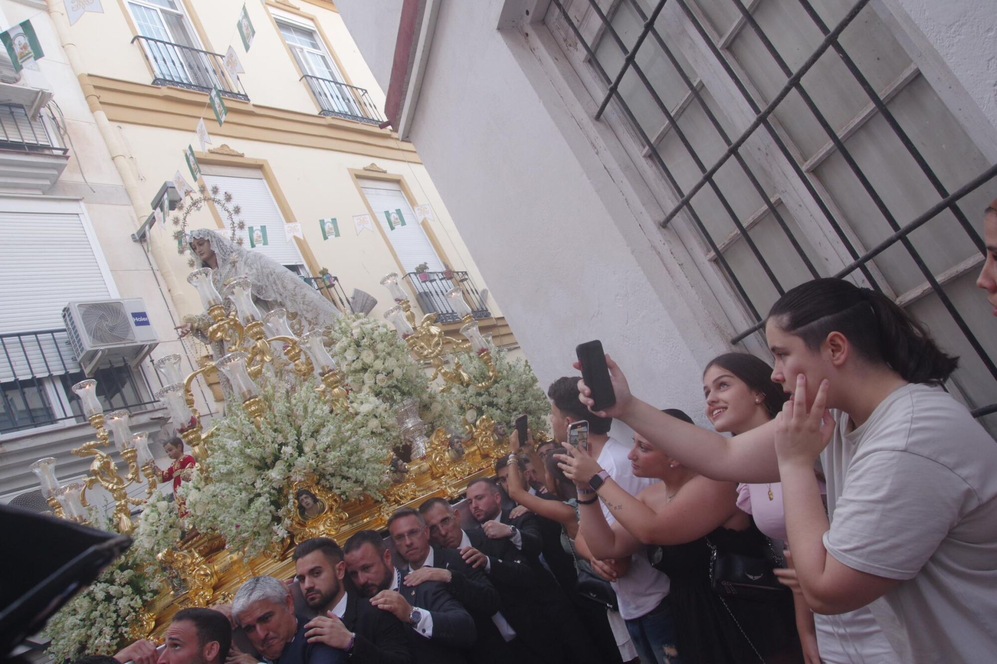 Procesión de Pentecostés de la Virgen del Rocío por la Victoria, 2025