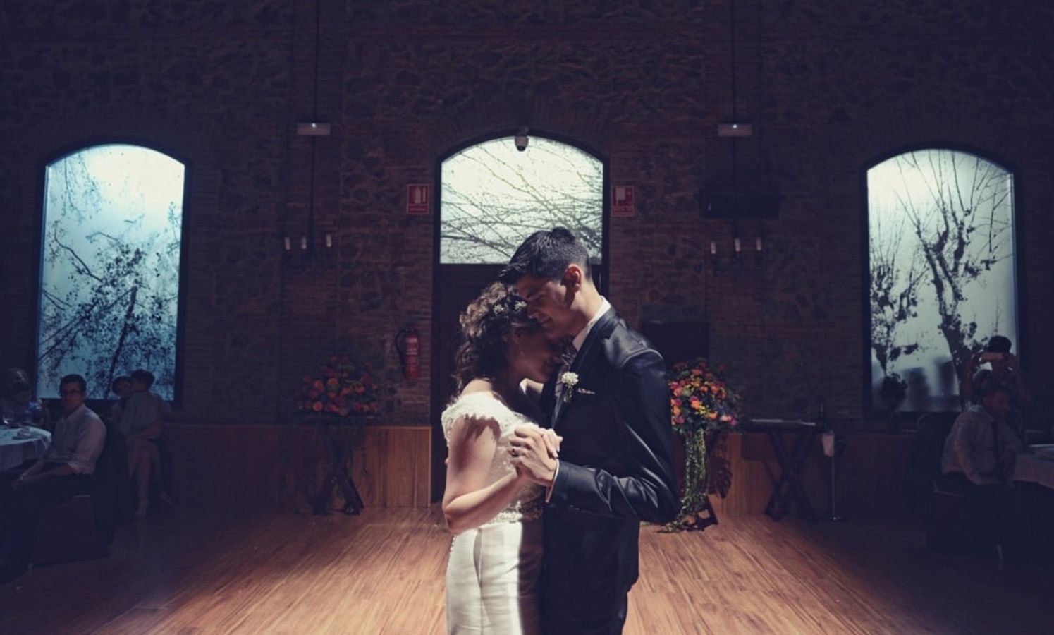 30 canciones para el primer baile de los novios Woman