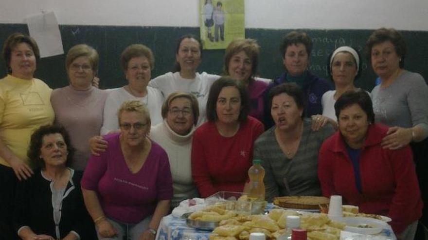 Clausura de un curso de yoga en Villabuena del Puente