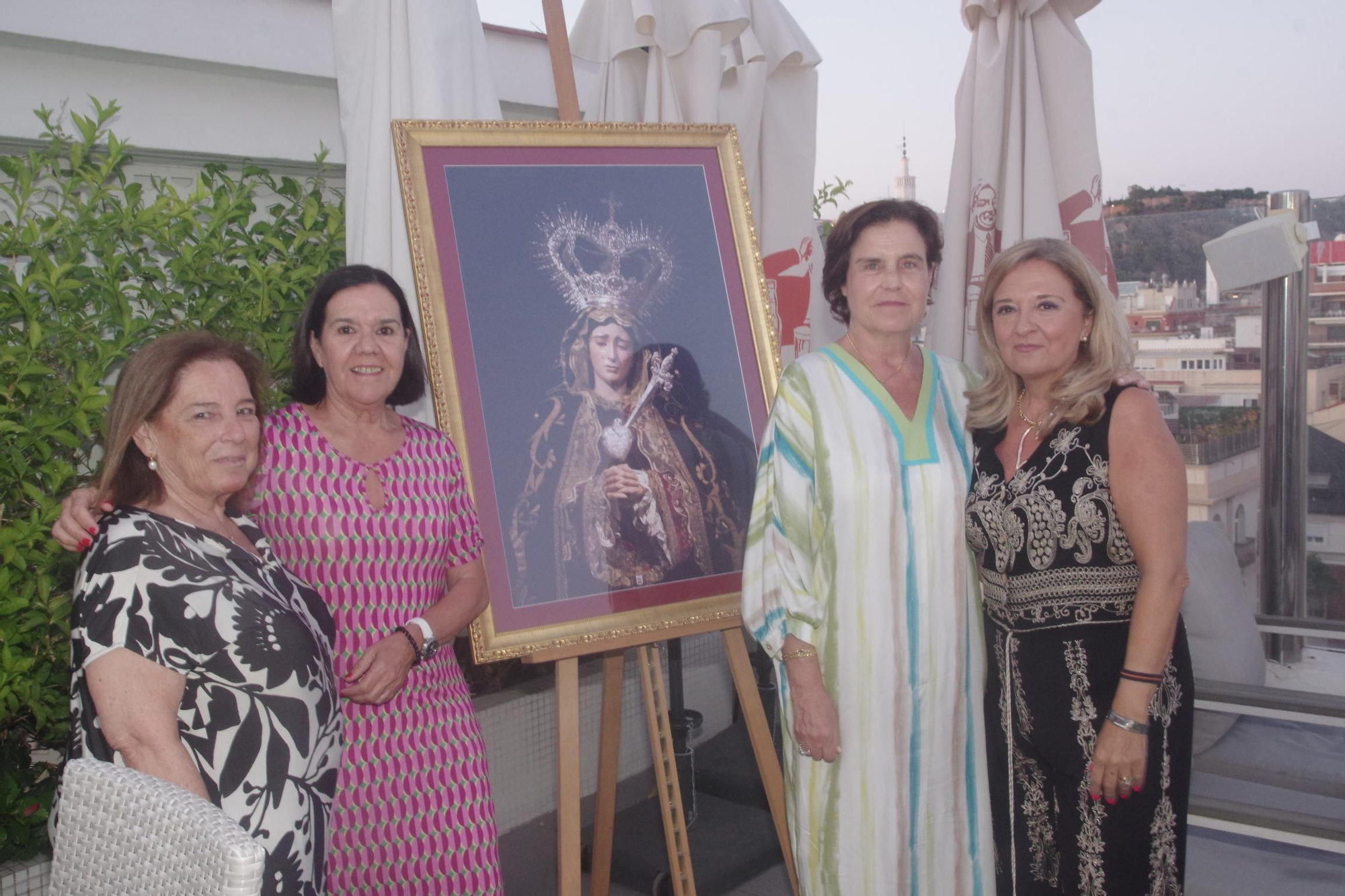 El Colegio de Procuradores su XV edición del cóctel de la Virgen de la Angustias