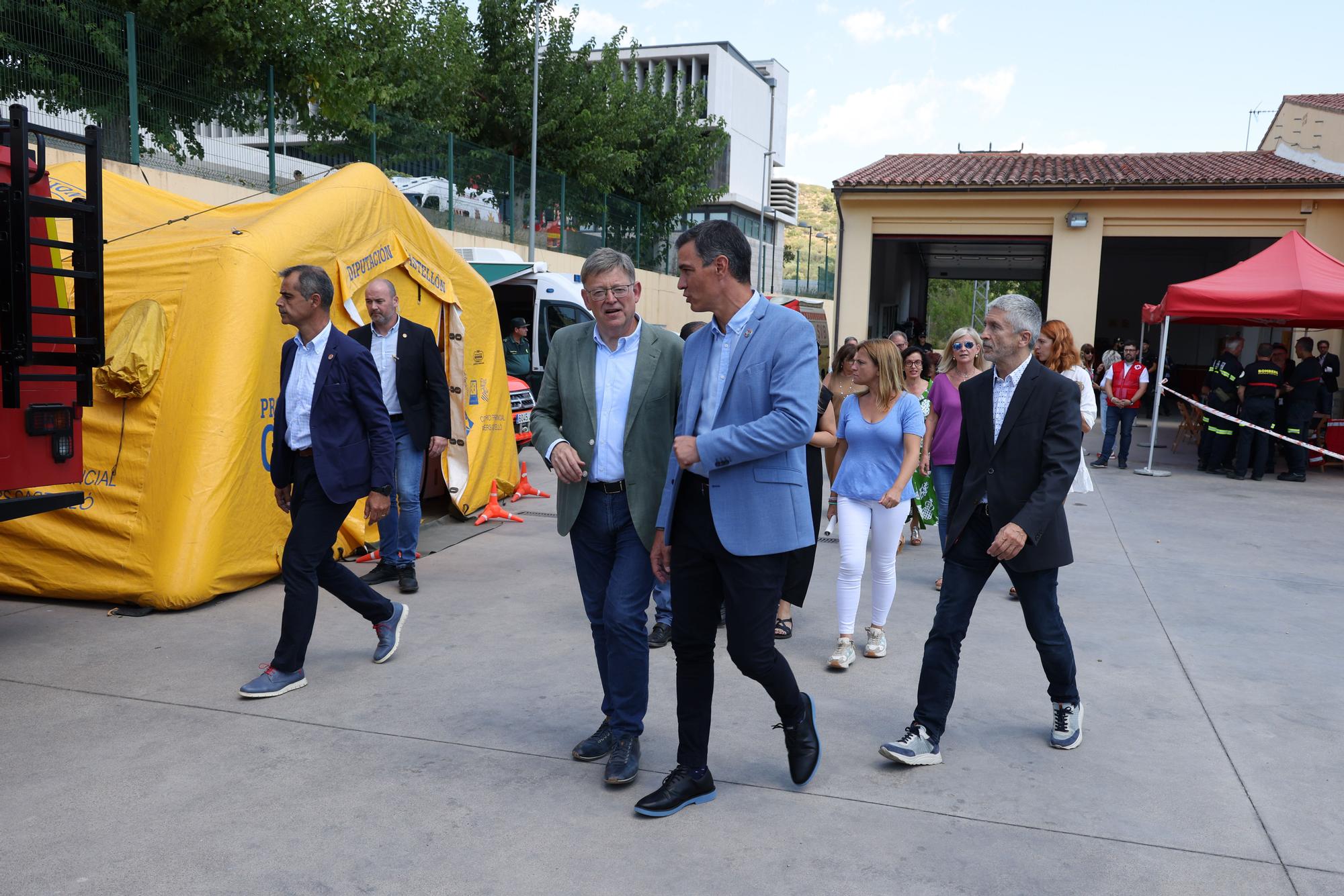 Las imágenes de la visita de Pedro Sánchez a la zona del incendio de Bejís