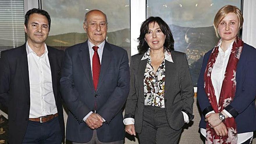 De izq. a dcha., Antonio Rial, Alejandro Otero, Mar Pereira y Laura Fernández.