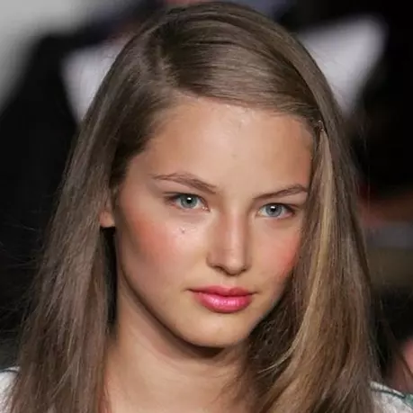Ruslana Korshunova (1987- 2008): la perdición de la secta Rosa del Mundo