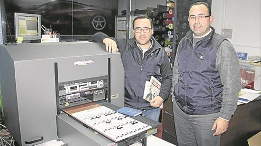 Gráficas Lorente adquiere una máquina de impresión directa incluso en relieve