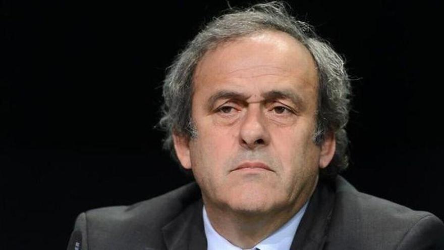 Platini cumple cuatro años apartado del fútbol