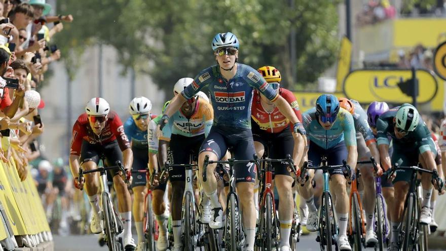 Un esprint endiablado y elegante resuelve el Tour en Burdeos