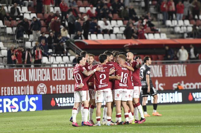 La vital victoria del Real Murcia frente al Tarazona, en imágenes