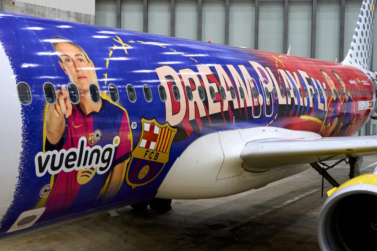 Vueling y el Barça Femenino presentan el nuevo avión del equipo inspirado en la trayectoria de sus jugadoras