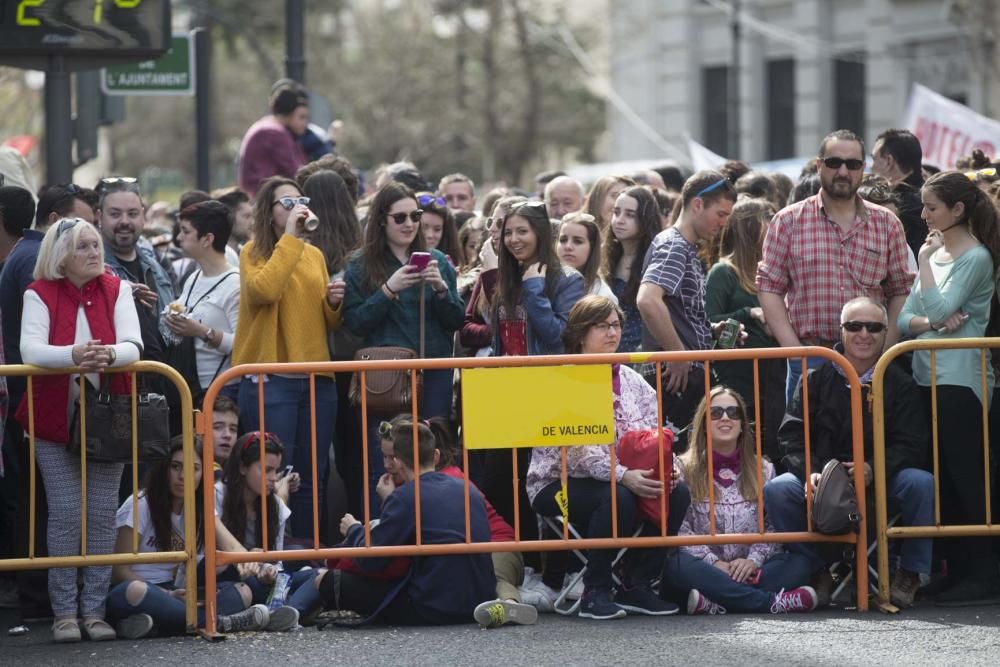 Búscate en la mascletà