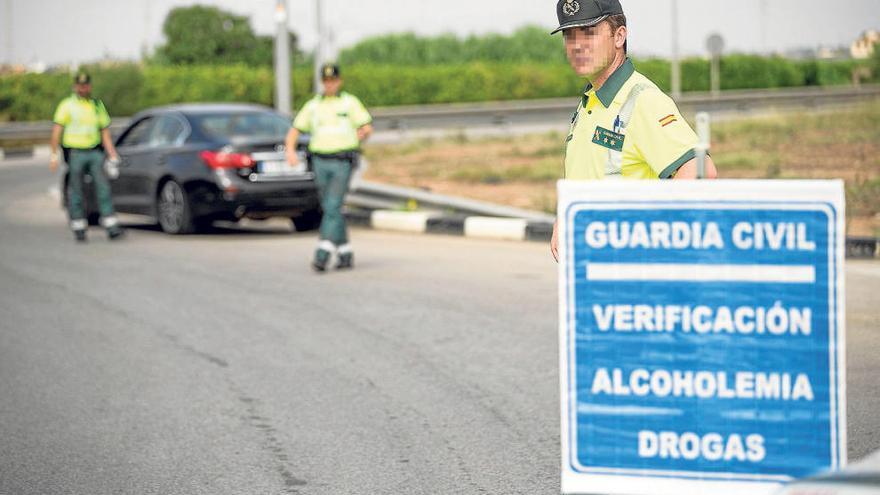 Las fuerzas de seguridad «cazan» a diario a ocho conductores drogados