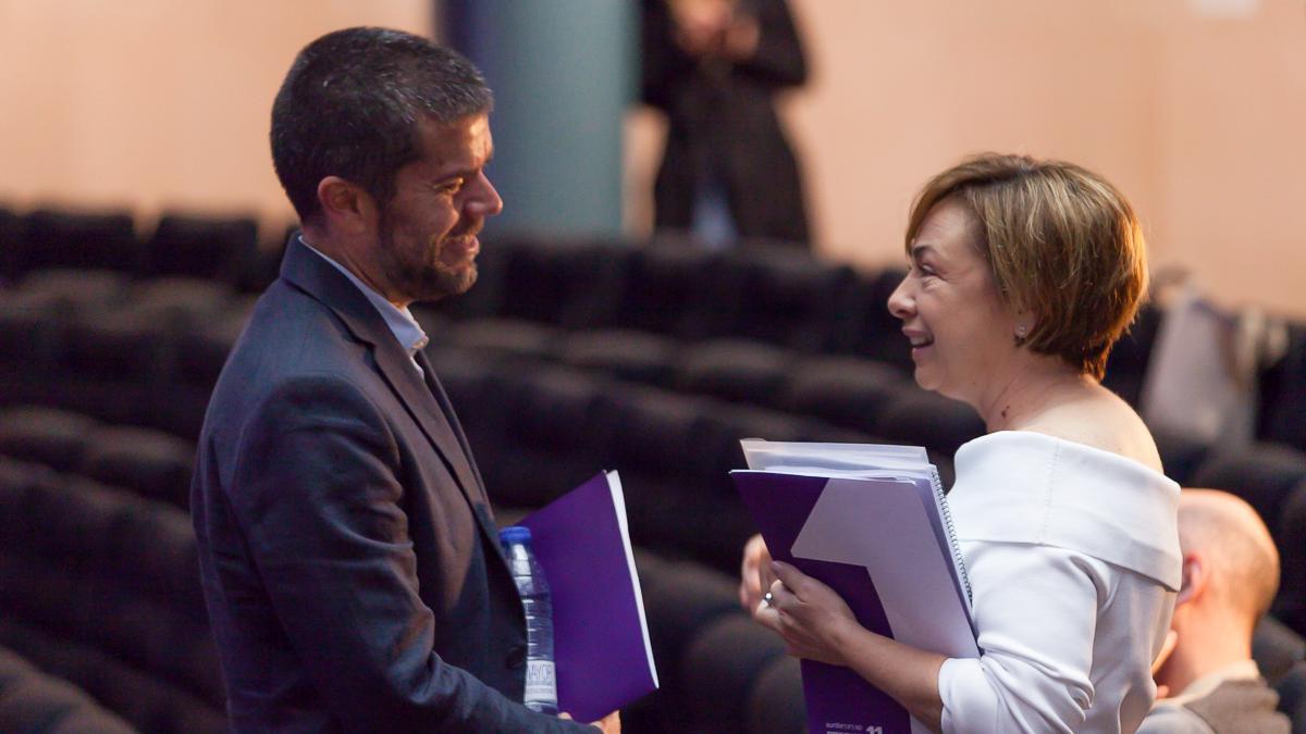 Los candidatos a rector durante la presentación de sus programas.