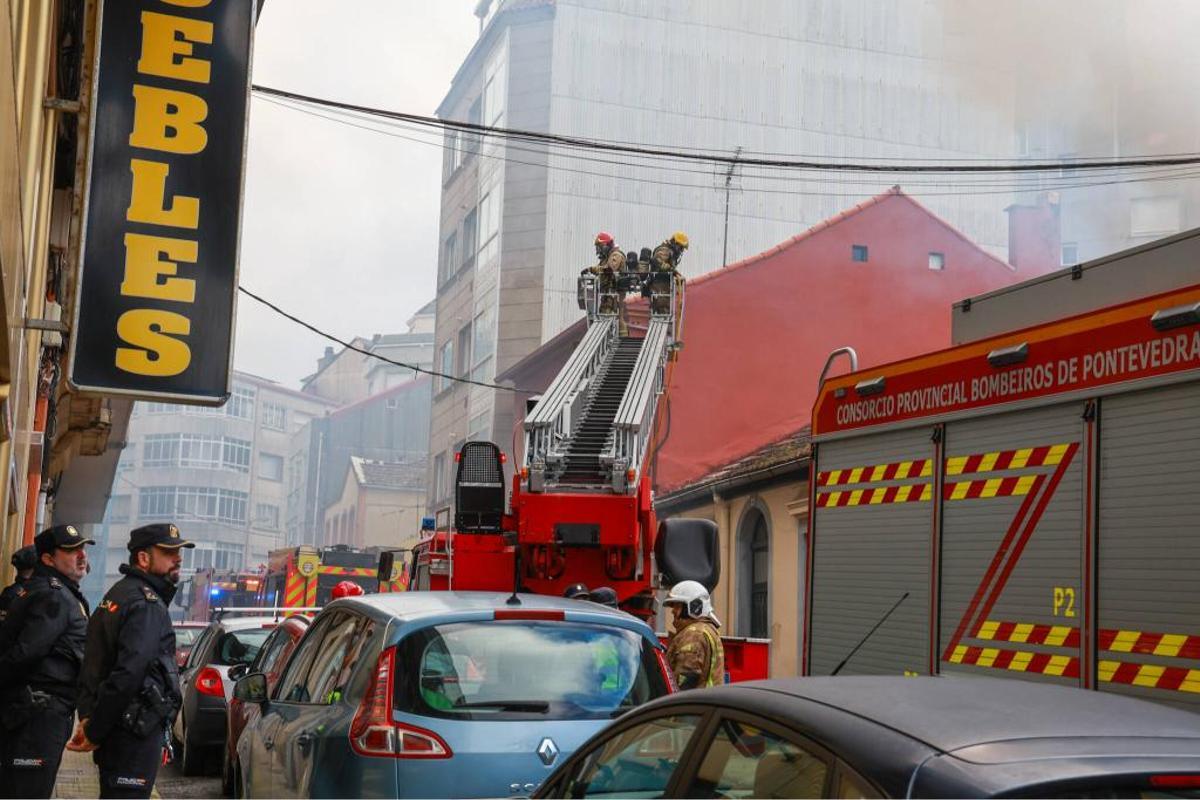 Se incendia la narcovivienda de Os Duráns, en Vilagarcía