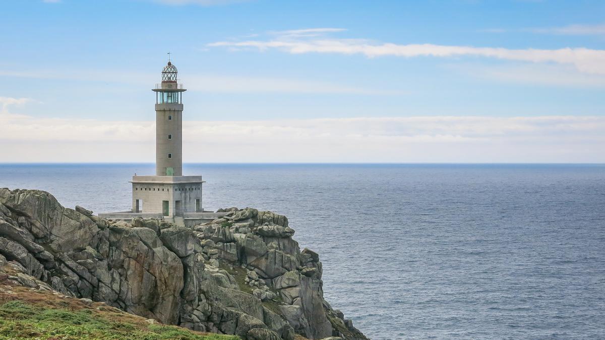La llamada Ruta dos Faros permite recorrer cerca de 200 kilómetros entre Malpica y Fisterra