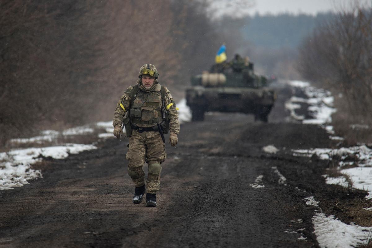 Un militar ucraniano en la región de Sumy.