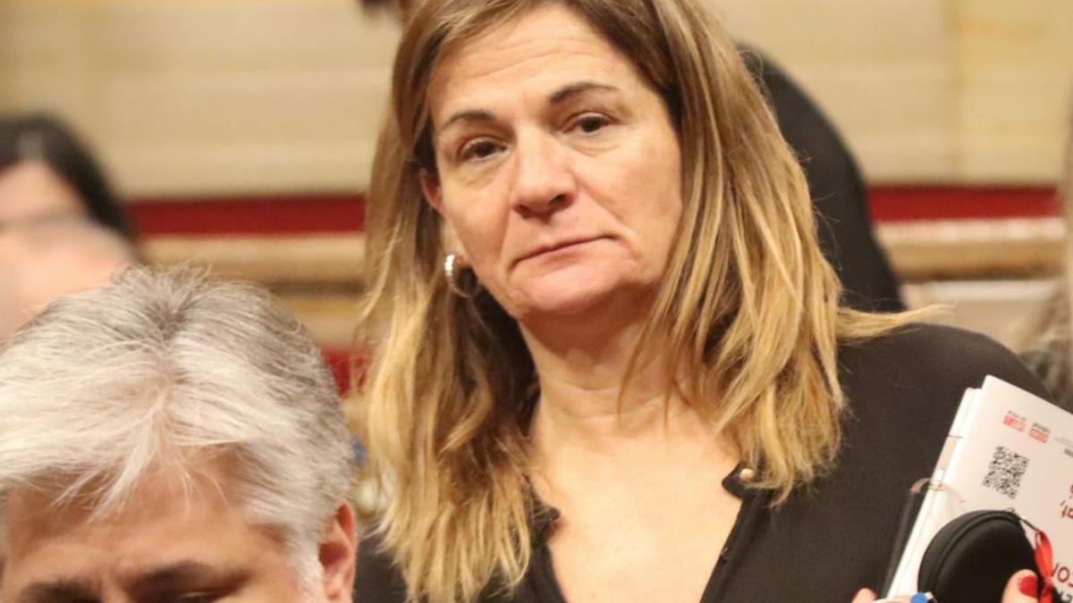 La diputada Cristina Casol, durante una sesión plenaria del Parlament