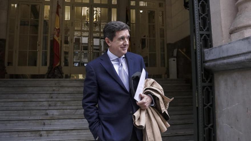 La jueza lleva a Matas al banquillo por el caso Son Espases