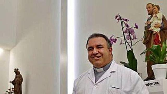 Benito Rodríguez, capellán del Hospital Álvaro Cunqueiro.  | // FDV