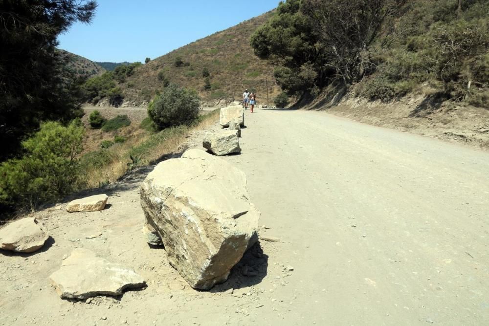 Vehicles mal aparcats i col·lapse als accessos al Cap de Creus