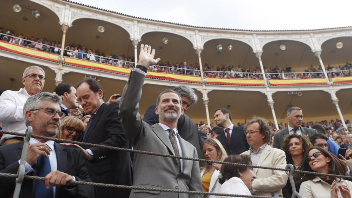 Su Majestad el Rey, Don Felipe de Borbón, en una corrida de toros en Las Ventas.