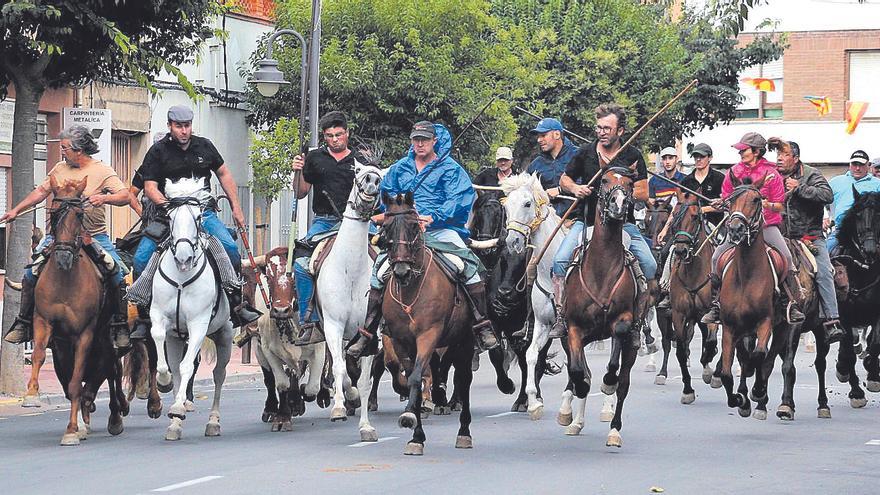 Encierro campero y suspensiones por mal tiempo en Alcalà de Xivert