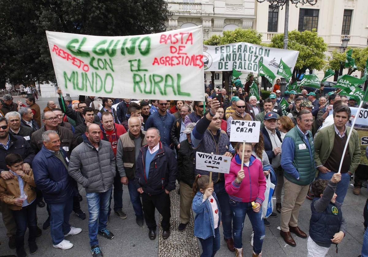 Los cazadores exigen respeto para su actividad