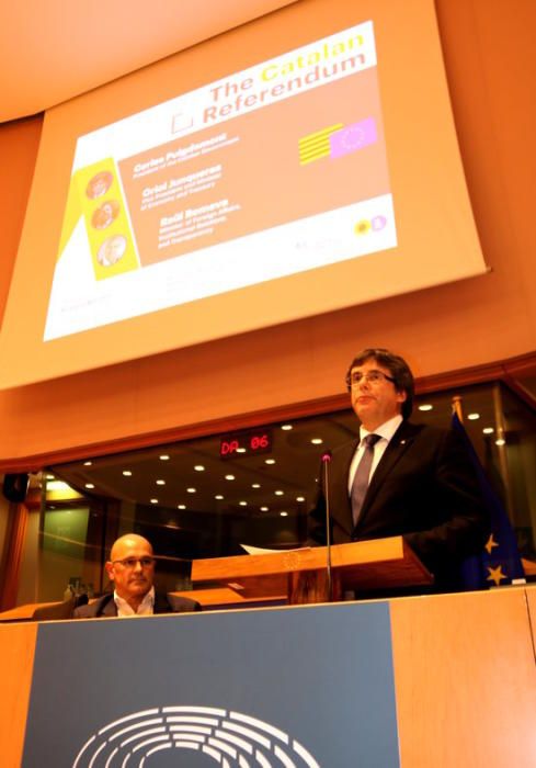 Discurs de Puigdemont, Junqueras i Romeva al Parla